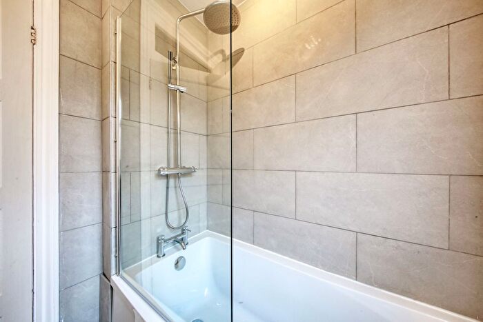 4 Bedroom Terraced House To Rent In Pembroke Road, Kensington, London, W8