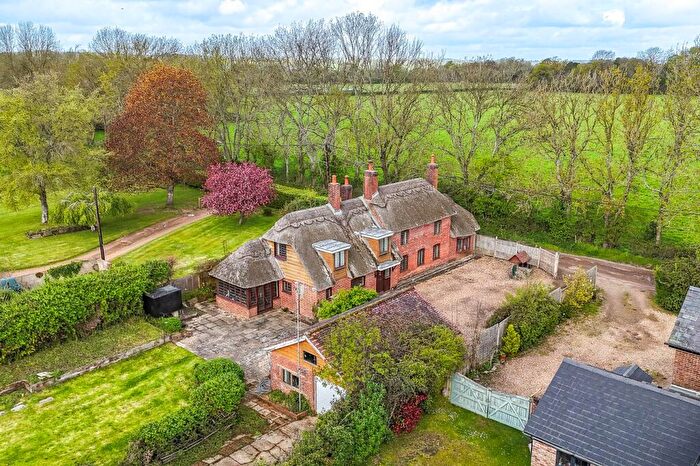 4 Bedroom Cottage For Sale In Ibsley Drove, Ibsley, Ringwood, BH24