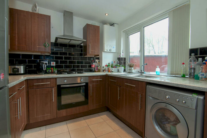 5 Bedroom Flat To Rent In Mildred Street, Salford, Salford, M7