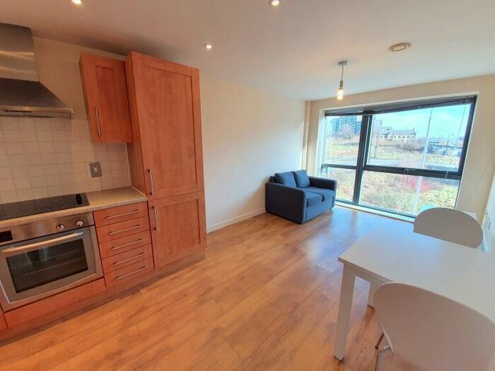 1 Bedroom Apartment To Rent In Loom House, East Street Leeds, LS9