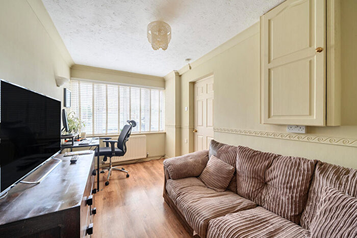 4 Bedroom Detached House For Sale In Grosmont Drive, Toothill, Swindon, SN5