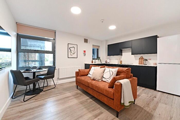 3 Bedroom Flat To Rent In Broomgrove Road, Broomgrove Apartments, S10