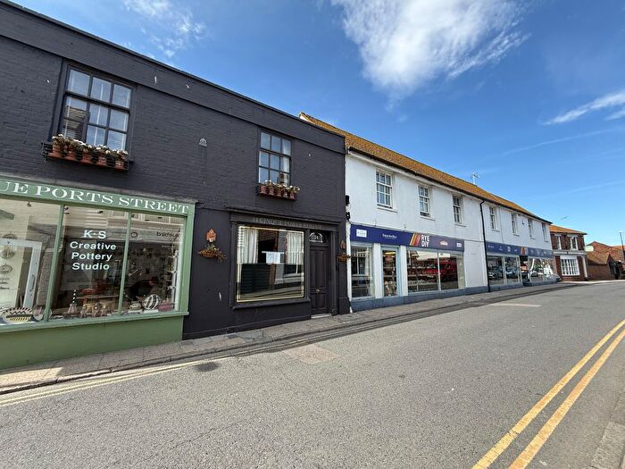 2 Bedroom Property For Sale In Cinque Ports Street, Rye, East Sussex, TN31