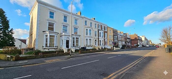 2 Bedroom Flat To Rent In Grange Road, Ramsgate, CT11