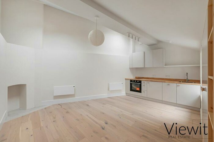 Studio To Rent In Westgate Street, London, E8