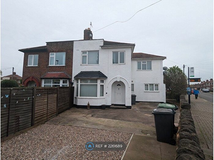 2 Bedroom Flat To Rent In Beech Avenue, Beeston, Nottingham, NG9