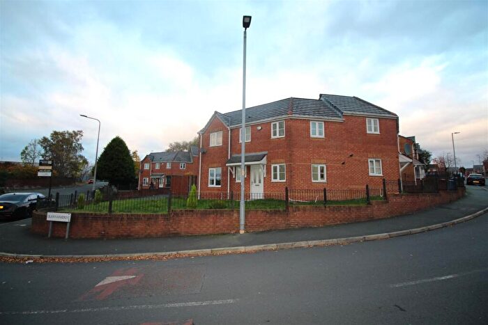 3 Bedroom End Of Terrace House To Rent In Olanyian Drive, M8