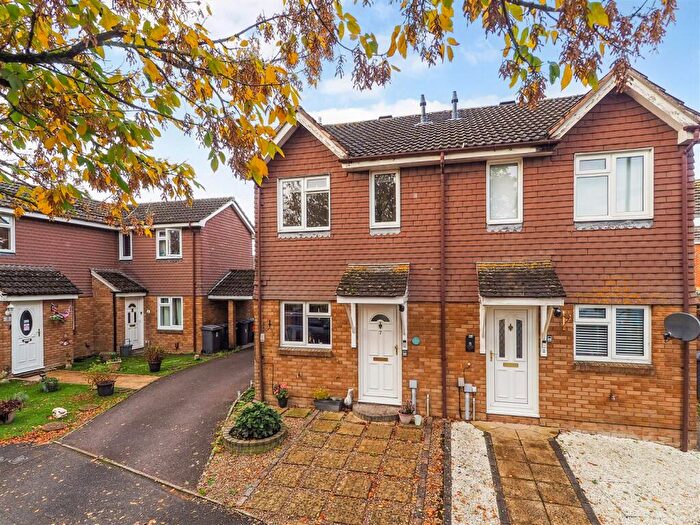 2 Bedroom Semi-Detached House For Sale In Kellys Walk, Andover, SP10