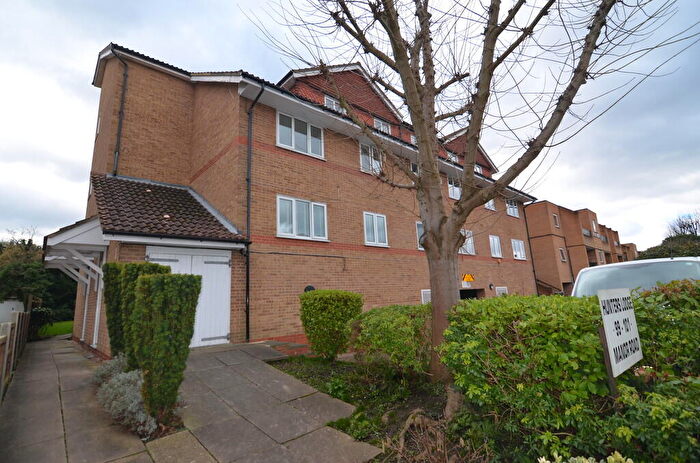 1 Bedroom Flat To Rent In Manor Road, Sidcup, DA15