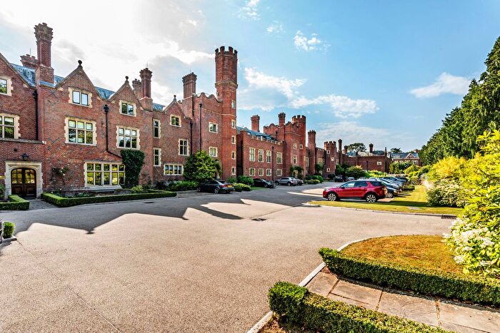2 Bedroom Flat For Sale In Penshurst Road, Penshurst, Tonbridge, Kent, TN11