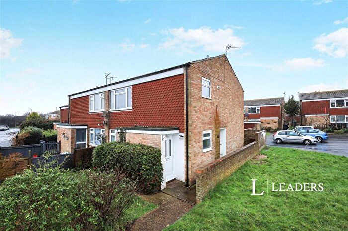 1 Bedroom Flat To Rent In Foxglove Road, Eastbourne, East Sussex, BN23