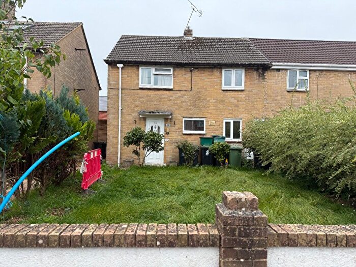 3 Bedroom Semi-Detached House For Sale In Barnes Crescent, Wimborne, Dorset, BH21