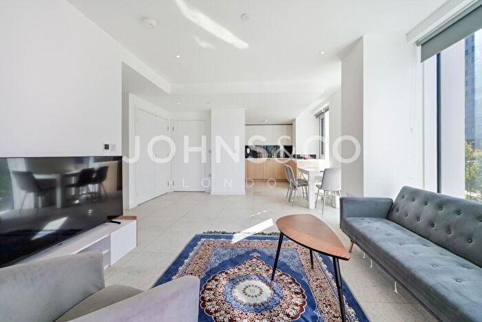 2 Bedroom Flat To Rent In Bouchon Point, The Silk District, Whitechapel, E1