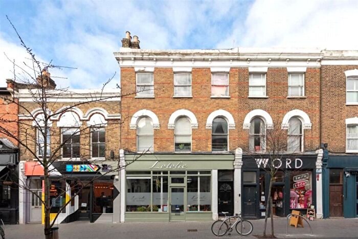 2 Bedroom Flat To Rent In Orford Road, Walthamstow, E17