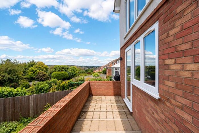 1 Bedroom Flat To Rent In Carverhill Road, High Wycombe, HP11