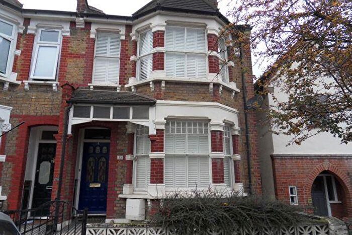 3 Bedroom End Of Terrace House To Rent In Mayhill Road, London, SE7