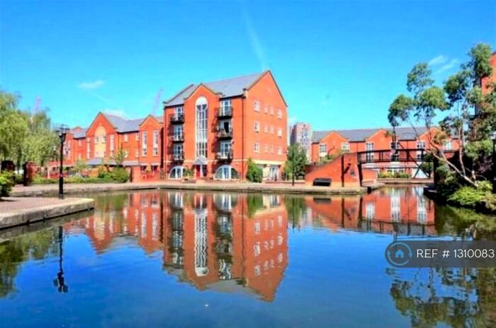 1 Bedroom Flat To Rent In Piccadilly Village, Manchester, M1