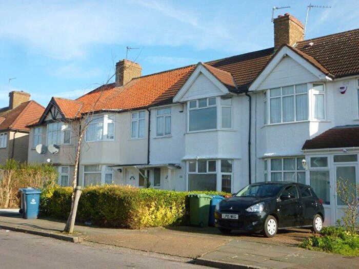 3 Bedroom House To Rent In Shrewsbury Avenue, Kenton, Middlesex, HA3