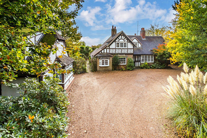 4 Bedroom Detached House For Sale In Tilburstow Hill Road, Godstone, RH9