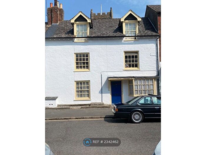 1 Bedroom Flat To Rent In High St, Highworth, Swindon, SN6