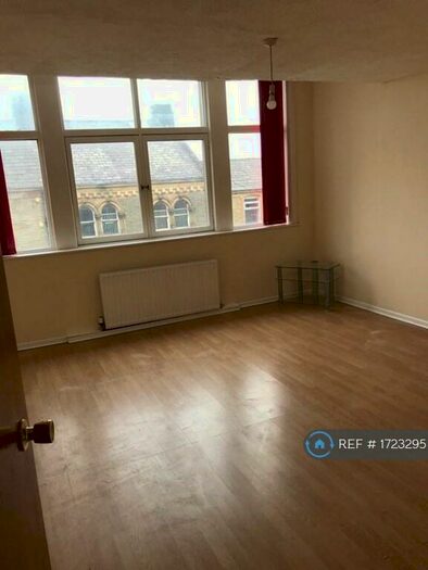 1 Bedroom Flat To Rent In Grove House, Accrington, BB5