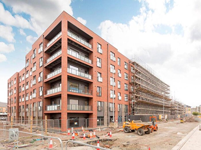 3 Bedroom Flat To Rent In Ocean Drive, Waterfront Plaza, Leith, EH6