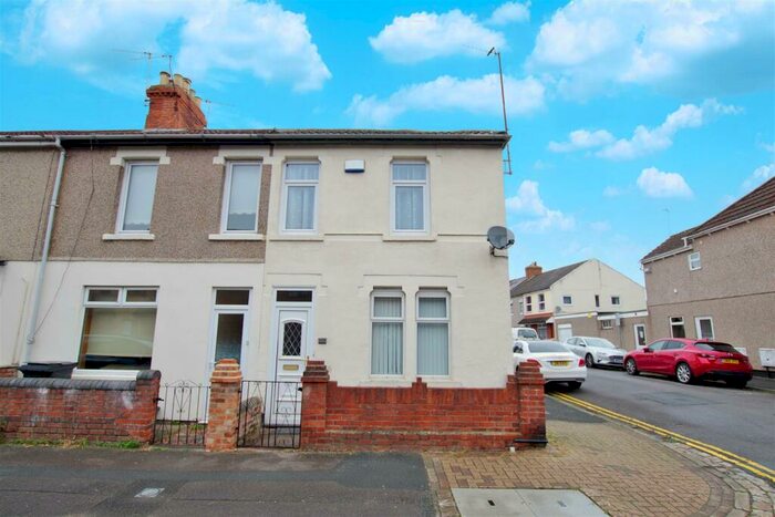 2 Bedroom Terraced House To Rent In Birch Street, Town Centre, Swindon, SN1