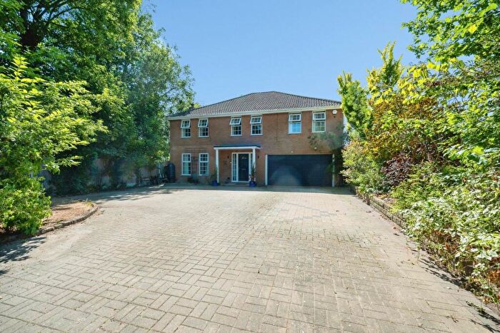 4 Bedroom Detached House For Sale In Main Street, Fulstow, Louth, LN11