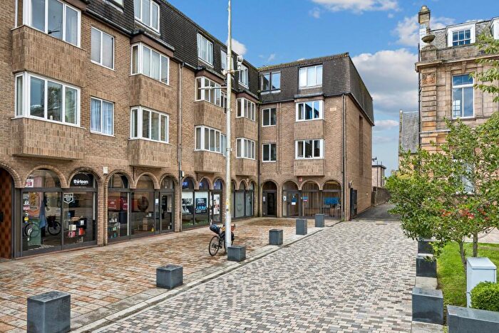 1 Bedroom Flat For Sale In Colquhoun Square, Helensburgh, Argyll And Bute, G84