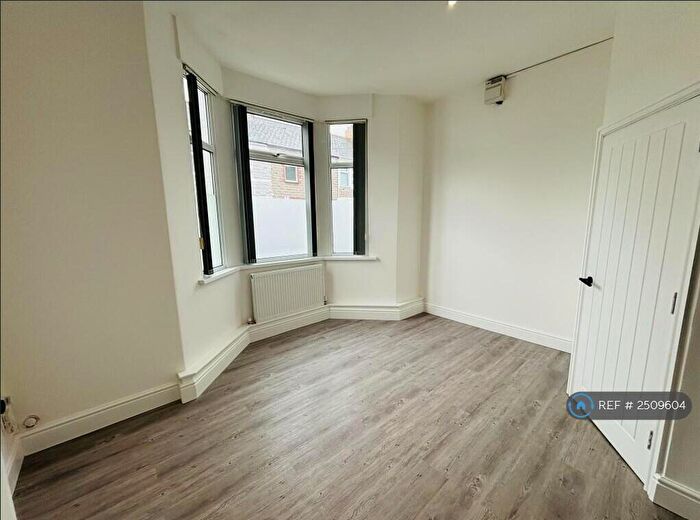 2 Bedroom Flat To Rent In Morel Street, Barry, CF63