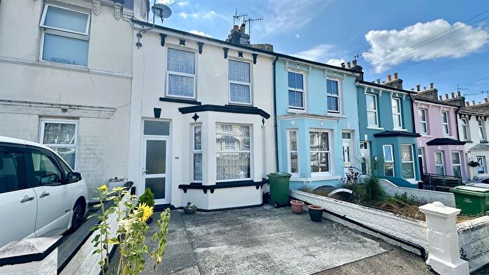 3 Bedroom Terraced House For Sale In Harold Road, Hastings, TN35