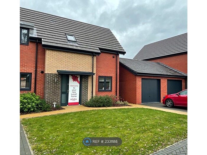 2 Bedroom Detached House To Rent In Greenpark Avenue, King's Lynn, PE30