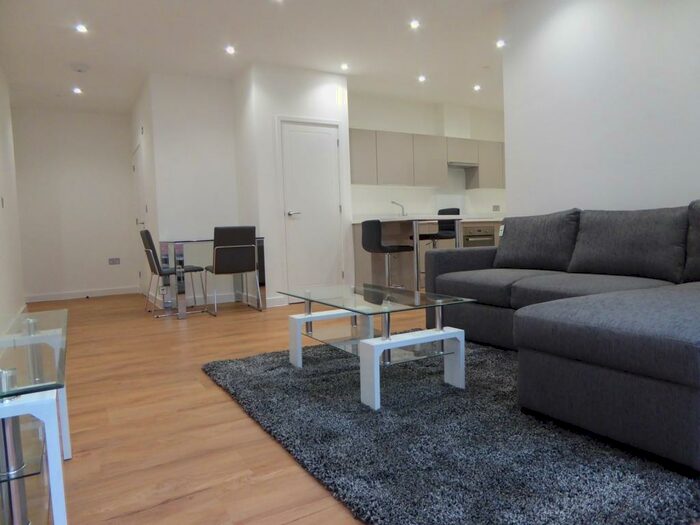 1 Bedroom Apartment To Rent In Tamar House, Station Road, Reading, RG1