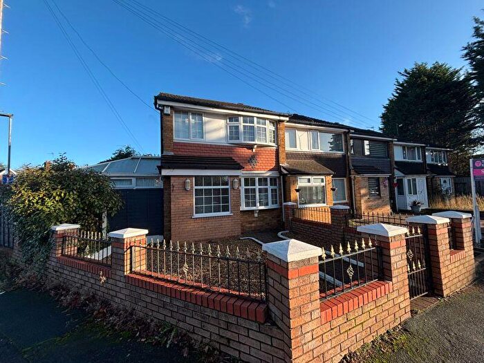 3 Bedroom End Of Terrace House For Sale In Shady Lane, Baguley, M23