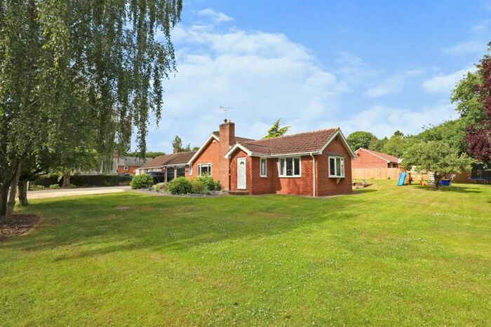 3 Bedroom Detached Bungalow For Sale In Great North Road, Gamston, Retford, DN22