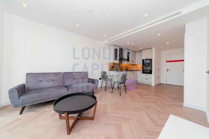 Studio To Rent In Merino Gardens, London, E1W