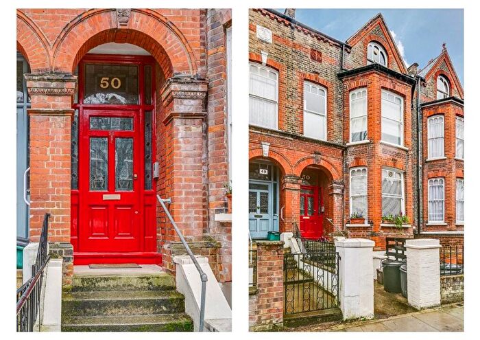 2 Bedroom Flat For Sale In Northolme Road, Highbury, N5