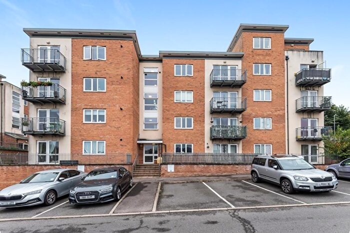 1 Bedroom Flat For Sale In St. Hughs Avenue, High Wycombe, HP13