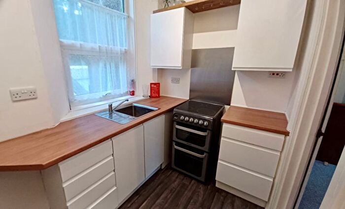 1 Bedroom Flat To Rent In St. Marychurch Road, Torquay, TQ1