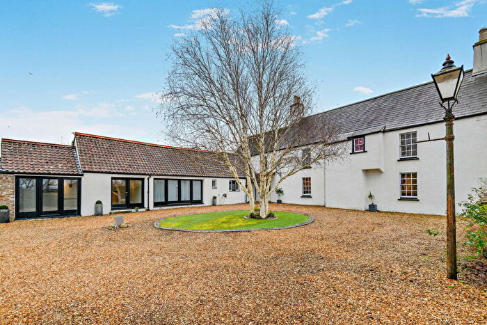 4 Bedroom Farm House For Sale In North Street, Nailsea, BS48