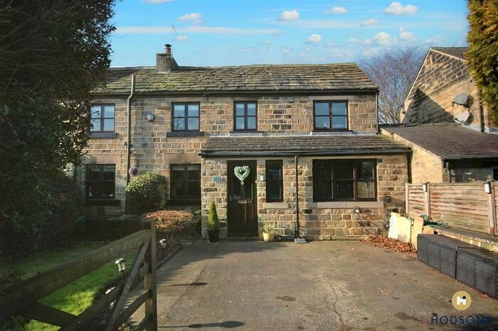 2 Bedroom Cottage For Sale In School Lane, Walton, Wakefield, WF2