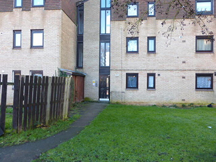 2 Bedroom Flat To Rent In Mushroom Field Road, Ecton Brook, Northampton, NN3