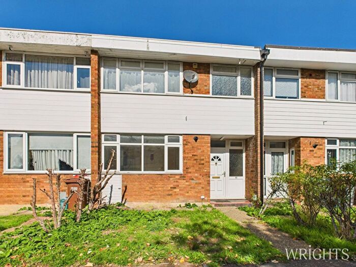 3 Bedroom Terraced House For Sale In Wood Vale, Hatfield, AL10