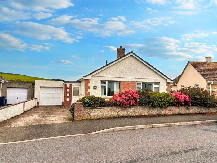 3 Bedroom Bungalow To Rent In Westpark Road, Bude, EX23