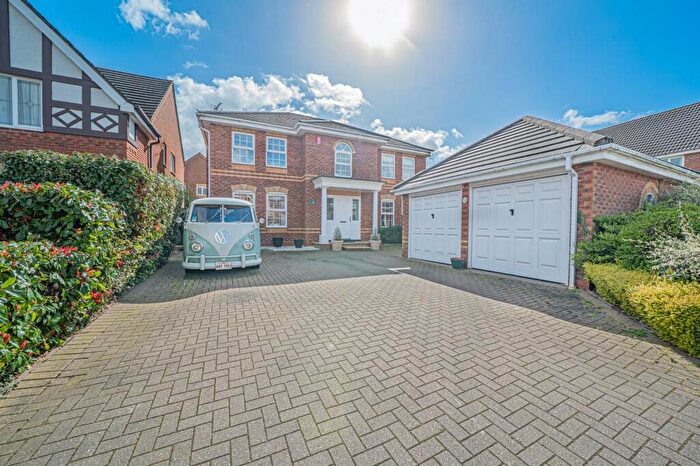 4 Bedroom Detached House For Sale In Floyd Grove, Balsall Common, CV7