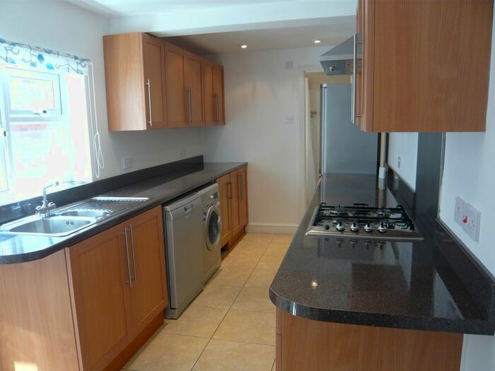 2 Bedroom Terraced House To Rent In Kings Road, Caversham, RG4