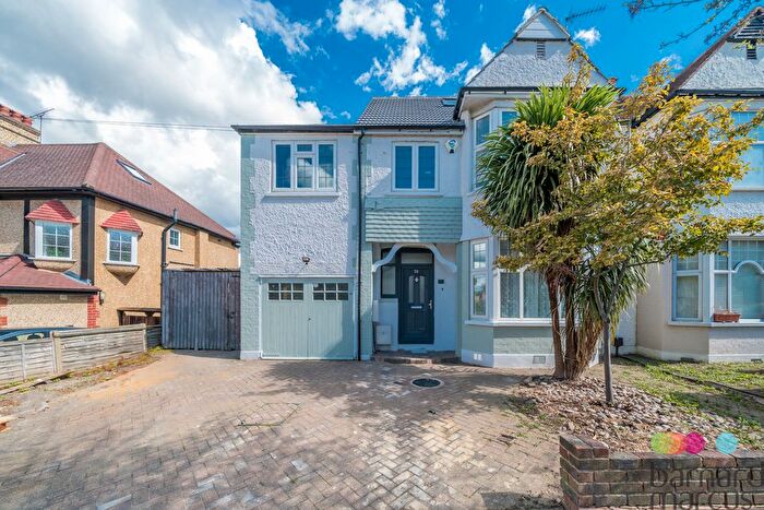 6 Bedroom Semi-detached House For Sale In Bramber Road, London, N12