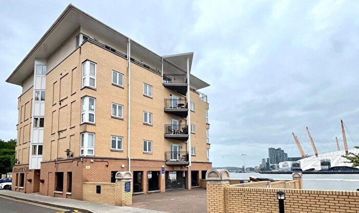 2 Bedroom Flat For Sale In Jamestown Way, East India, London, E14