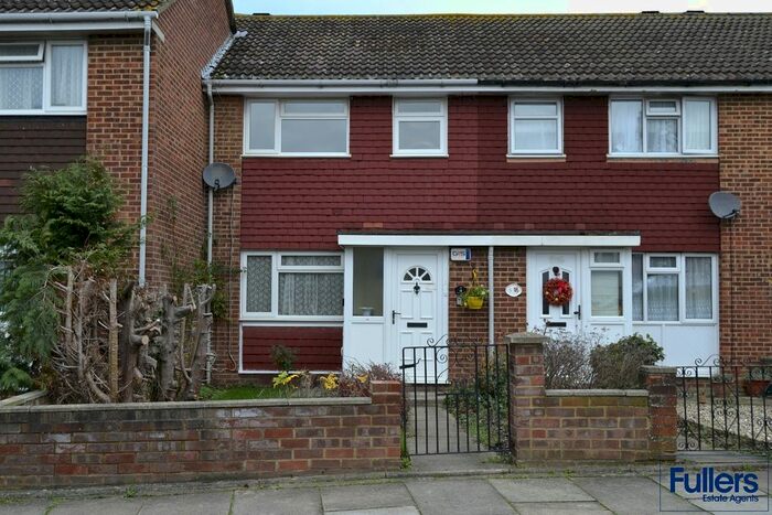 3 Bedroom Terraced House To Rent In Bryant Close, Barnet, EN5