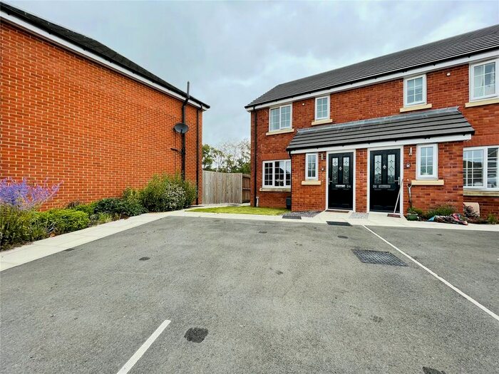 3 Bedroom End Of Terrace House For Sale In Sunnydale Gardens, Little Eccleston, Preston, PR3